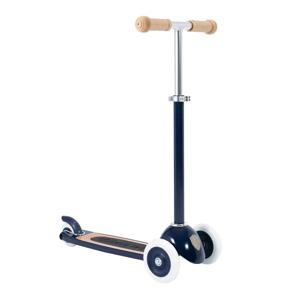 Banwood-Scooter-Navy-4.webp