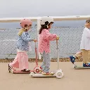 banwood-bikes-eco-scooter-ivory-lifestyle-3.webp