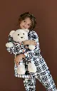 Close-Up_of_Plush_Fabric_on_the_Alle_Pyjama_Set.webp