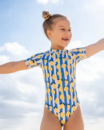 GIRLSWIMSUIT-SHORT-LIMONCELLO-4.webp